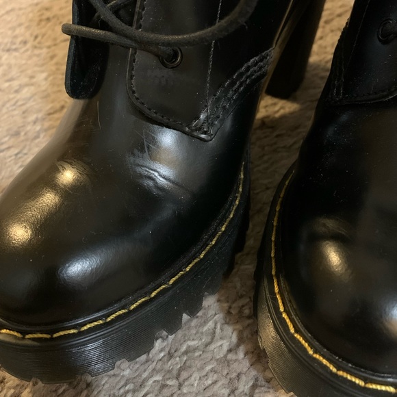 Dr. Martens (Black) 🖤 heeled combat boots - Picture 7 of 7